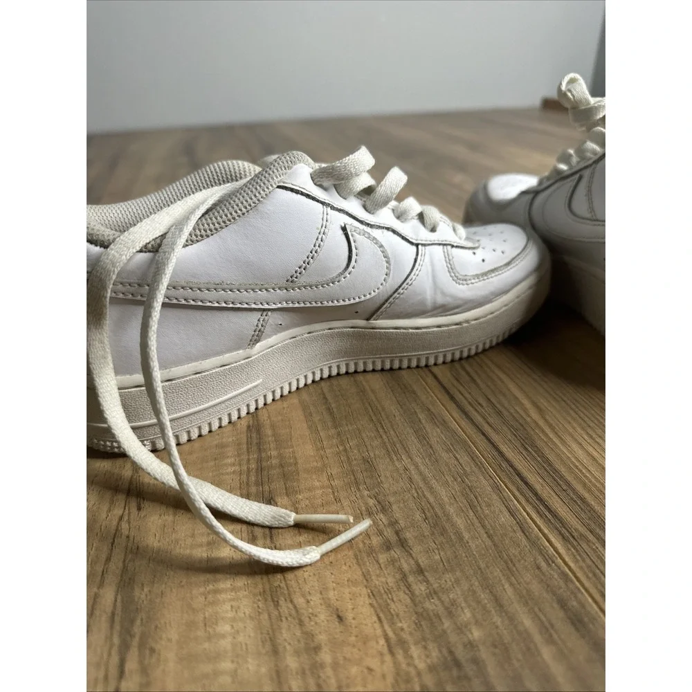 Nike Air Force‎ 1 le Low Triple White Size 6.5Y GS DH2920-111